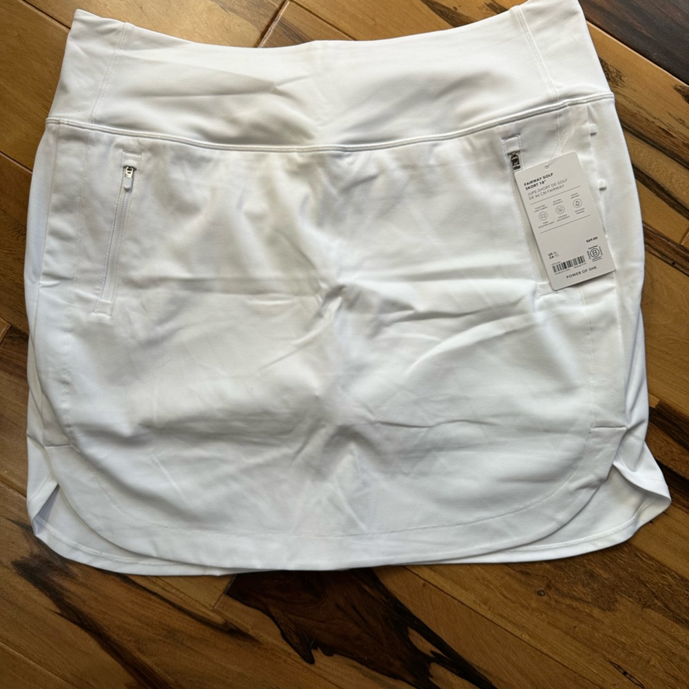 NWT Athleta White 18” Golf Skory